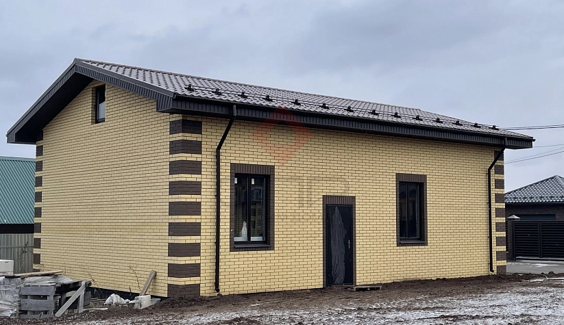 Гараж из керамзитобетонных блоков с кирпичной облицовкой п. Кинель-Черкассы